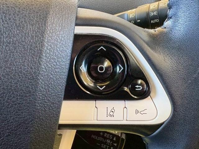 プリウス Ａ　フルエアロ　純正ＳＤナビ　レーダークルーズ　衝突軽減　レーンキープ　ヘッドアップディスプレイ　インテリジェントパーキングアシスト　オートマチックハイビーム　地デジ　バックカメラ　Ｂｌｕｅｔｏｏｔｈ（5枚目）