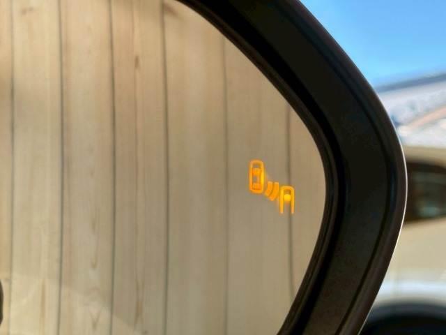 プリウス Ａ　フルエアロ　純正ＳＤナビ　レーダークルーズ　衝突軽減　レーンキープ　ヘッドアップディスプレイ　インテリジェントパーキングアシスト　オートマチックハイビーム　地デジ　バックカメラ　Ｂｌｕｅｔｏｏｔｈ（9枚目）