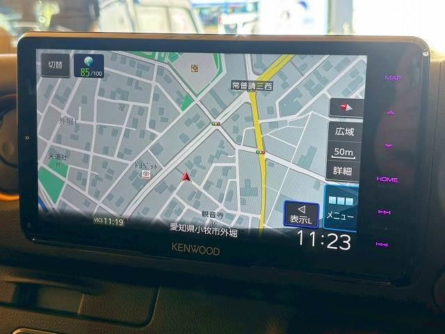 キャラバン ロンググランドプレミアムＧＸ　９型ナビ　全方位カメラ　デジタルミラー　クリアランスソナー　ドライブレコーダー　ＥＴＣ　禁煙車　レーダー探知機　ＢＩＳＯＮアルミホイール　スマートキー　オートエアコン　ＣＤ／ＤＶＤ再生（3枚目）