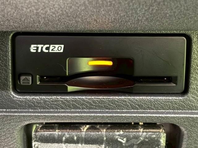 ノート オーテック 純正ナビ 全方位 プロパイロット ETC デジタルミラー クリアランスソナー ブラインドスポットモニター Bluetooth LEDヘッドライト プッシュスタート スマートキー ワイヤレス充電(8枚目)