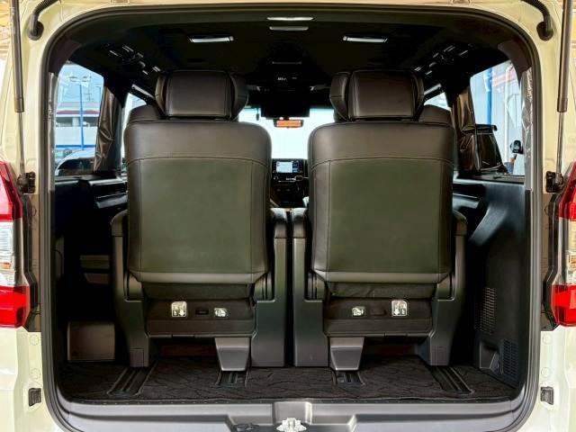 グランエース Premium 後席モニター 全方位 ナビ シートヒーター レ-ダークルーズ 衝突軽減 レーンキープ デジタルインナーミラー ブラインドスポットモニター 後席オートエアコン 電動シート クリアランスソナー(14枚目)