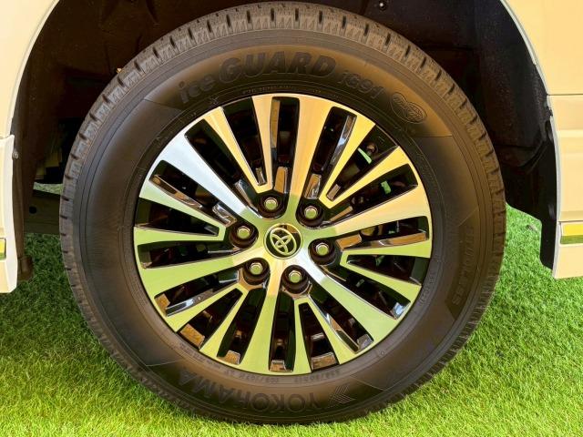 グランエース Premium 後席モニター 全方位 ナビ シートヒーター レ-ダークルーズ 衝突軽減 レーンキープ デジタルインナーミラー ブラインドスポットモニター 後席オートエアコン 電動シート クリアランスソナー(21枚目)