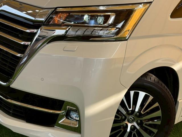 グランエース Premium 後席モニター 全方位 ナビ シートヒーター レ-ダークルーズ 衝突軽減 レーンキープ デジタルインナーミラー ブラインドスポットモニター 後席オートエアコン 電動シート クリアランスソナー(29枚目)