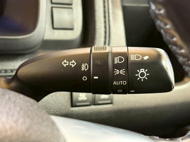 グランエース Premium 後席モニター 全方位 ナビ シートヒーター レ-ダークルーズ 衝突軽減 レーンキープ デジタルインナーミラー ブラインドスポットモニター 後席オートエアコン 電動シート クリアランスソナー(64枚目)