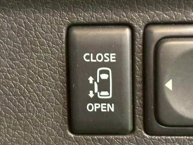 キャラバン プレミアムGX 純正ナビ 全周囲 シートヒーター 電動スライドドア 軽油 4WD クリアランスソナー 小窓 デジタルインナーミラー プッシュスタート スマートキー Bluetooth接続 LEDヘッドライト(5枚目)