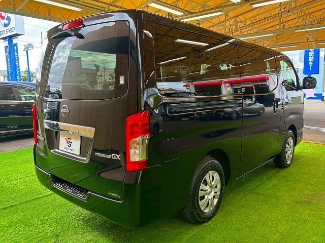 キャラバン プレミアムGX 純正ナビ 全周囲 シートヒーター 電動スライドドア 軽油 4WD クリアランスソナー 小窓 デジタルインナーミラー プッシュスタート スマートキー Bluetooth接続 LEDヘッドライト(16枚目)