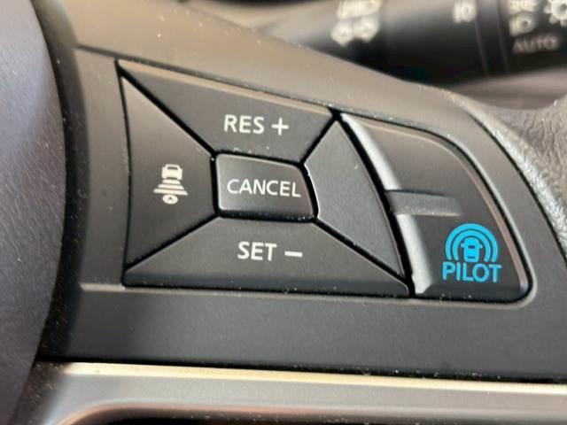 セレナ ハイウェイスターG 純正ナビ 両側電動 全周囲 プロパイロット(8枚目)