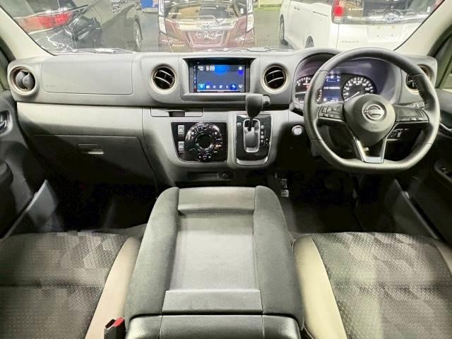 キャラバン グランドプレミアムＧＸ　全方位　デジタルミラー　４ＷＤ　ベットキッド　ディーゼルエンジン　ディスプレイオーディオ　小窓　　ＬＥＤヘッドライト　フロントフォグライト　クリアランスソナー　プッシュスタート　スマートキー（2枚目）