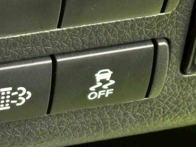 キャラバン グランドプレミアムＧＸ　全方位　デジタルミラー　４ＷＤ　ベットキッド　ディーゼルエンジン　ディスプレイオーディオ　小窓　　ＬＥＤヘッドライト　フロントフォグライト　クリアランスソナー　プッシュスタート　スマートキー（66枚目）