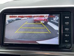 【バックモニター】を装備しております。リアカメラの映像がカラーで映し出されますので日々の駐車も安心安全です。 4