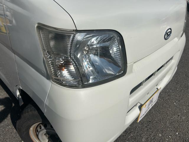 ハイゼットカーゴ 　軽バン　エアコン　両側パワースライドドア　走行距離２９０００ｋｍ　取扱い説明書　スペアキー　運転席エアバッグ　助手席エアバッグ（8枚目）