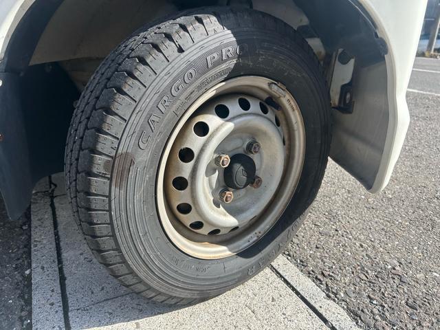 ハイゼットカーゴ 　軽バン　エアコン　両側パワースライドドア　走行距離２９０００ｋｍ　取扱い説明書　スペアキー　運転席エアバッグ　助手席エアバッグ（18枚目）