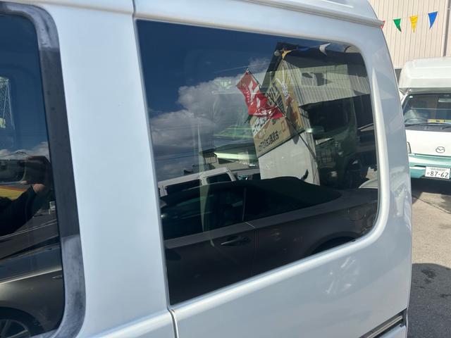 ハイゼットカーゴ 　軽バン　エアコン　両側パワースライドドア　走行距離２９０００ｋｍ　取扱い説明書　スペアキー　運転席エアバッグ　助手席エアバッグ（22枚目）