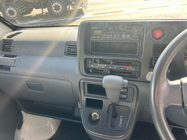 ハイゼットカーゴ 　軽バン　エアコン　両側パワースライドドア　走行距離２９０００ｋｍ　取扱い説明書　スペアキー　運転席エアバッグ　助手席エアバッグ（41枚目）