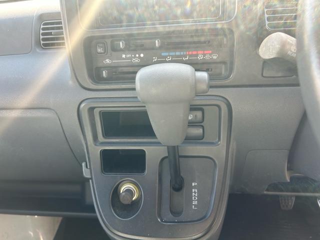 ハイゼットカーゴ 　軽バン　エアコン　両側パワースライドドア　走行距離２９０００ｋｍ　取扱い説明書　スペアキー　運転席エアバッグ　助手席エアバッグ（43枚目）