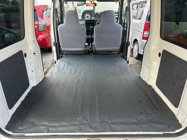 ハイゼットカーゴ 　軽バン　エアコン　両側パワースライドドア　走行距離２９０００ｋｍ　取扱い説明書　スペアキー　運転席エアバッグ　助手席エアバッグ（50枚目）