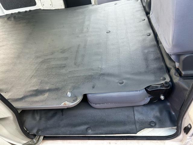 ハイゼットカーゴ 　軽バン　エアコン　両側パワースライドドア　走行距離２９０００ｋｍ　取扱い説明書　スペアキー　運転席エアバッグ　助手席エアバッグ（52枚目）
