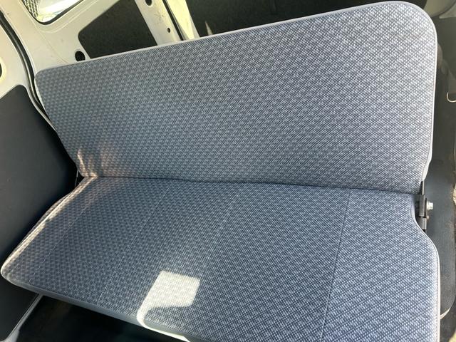 ハイゼットカーゴ 　軽バン　エアコン　両側パワースライドドア　走行距離２９０００ｋｍ　取扱い説明書　スペアキー　運転席エアバッグ　助手席エアバッグ（56枚目）