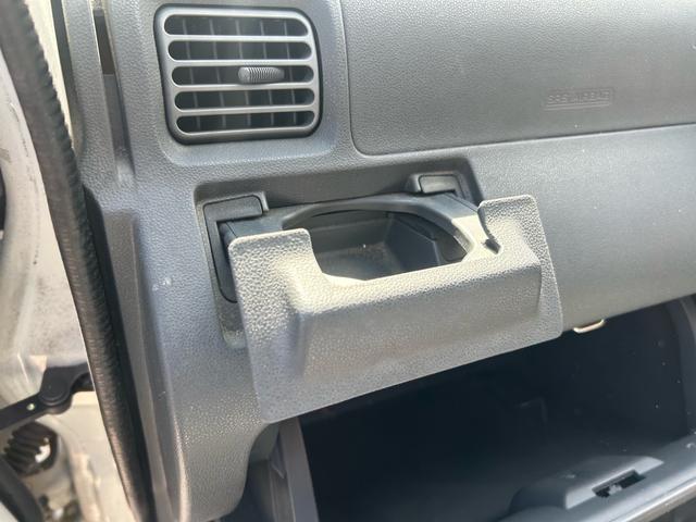 ハイゼットカーゴ 　軽バン　エアコン　両側パワースライドドア　走行距離２９０００ｋｍ　取扱い説明書　スペアキー　運転席エアバッグ　助手席エアバッグ（64枚目）