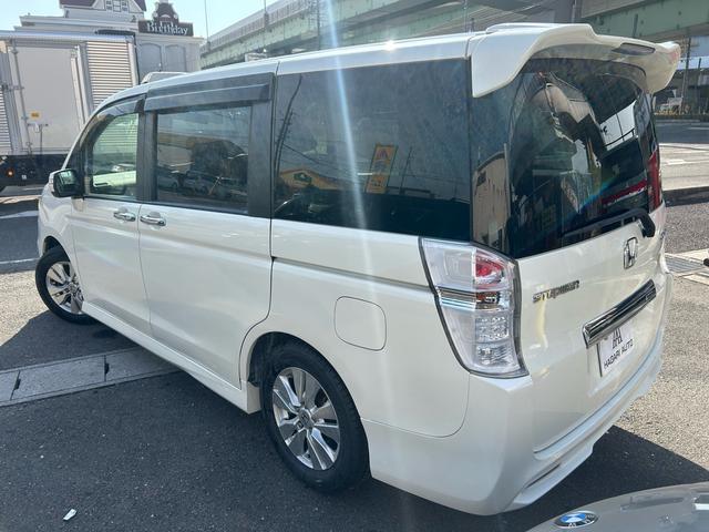 ステップワゴンスパーダ Ｚ　ＨＤＤナビエディション　ワンオーナー　純正ナビ　フルセグテレビ　バックカメラ　両側パワースライドドア　ＥＴＣ　キーレスエントリー　スマートキー　ＨＩＤヘッドライト（23枚目）