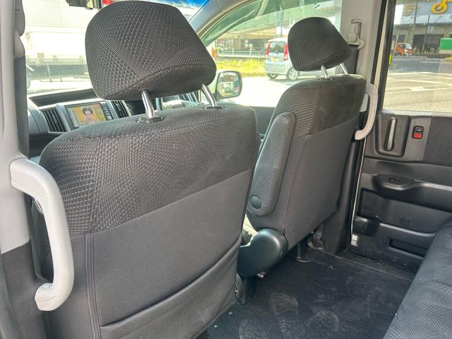 ステップワゴンスパーダ Ｚ　ＨＤＤナビエディション　ワンオーナー　純正ナビ　フルセグテレビ　バックカメラ　両側パワースライドドア　ＥＴＣ　キーレスエントリー　スマートキー　ＨＩＤヘッドライト（54枚目）