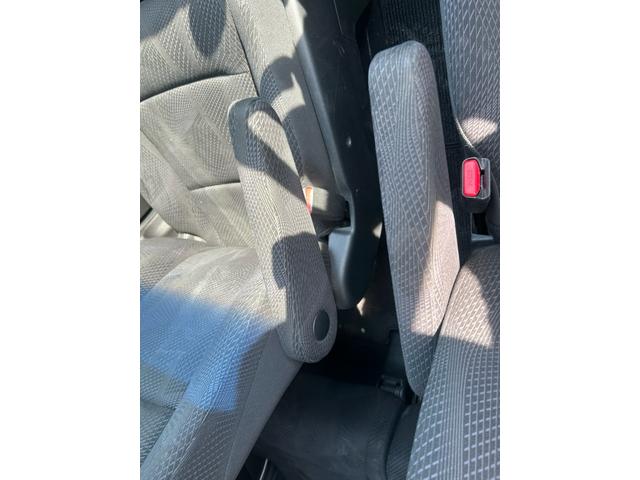 ステップワゴンスパーダ Ｚ　ＨＤＤナビエディション　ワンオーナー　純正ナビ　フルセグテレビ　バックカメラ　両側パワースライドドア　ＥＴＣ　キーレスエントリー　スマートキー　ＨＩＤヘッドライト（60枚目）