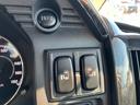 両側電動スライドドアで車内スイッチでも操作可能です。