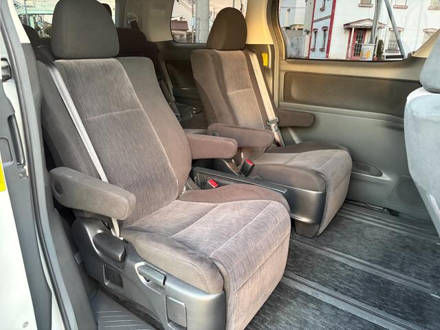 ヴェルファイア ２．４Ｚ　両側パワースライドドア　スマートキー　フリップダウンモニター　バックカメラ（13枚目）