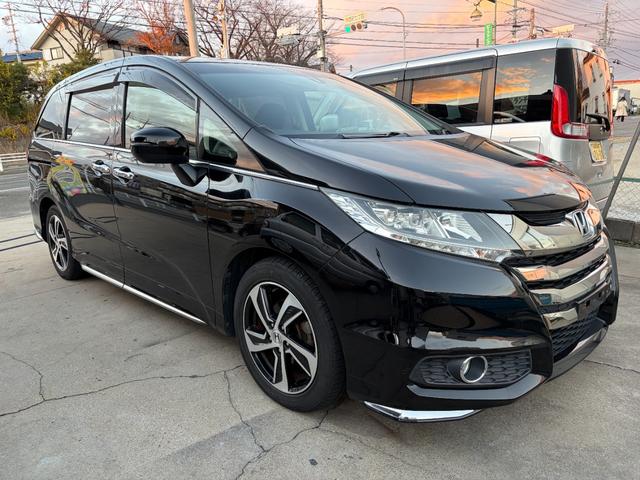 オデッセイ アブソルート 両側パワースライドドア バックモニター ハーフレザーシート パドルシフト 純正アルミ スマートキー(3枚目)