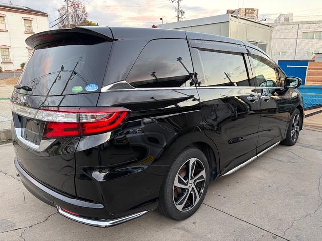 オデッセイ アブソルート 両側パワースライドドア バックモニター ハーフレザーシート パドルシフト 純正アルミ スマートキー(7枚目)