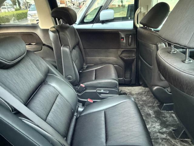 オデッセイ アブソルート 両側パワースライドドア バックモニター ハーフレザーシート パドルシフト 純正アルミ スマートキー(14枚目)