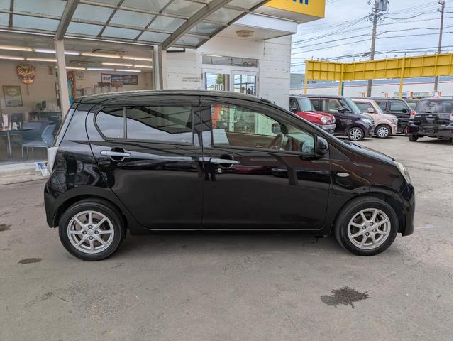 ミライース Ｘ　メモリアルエディション　純正ＳＤナビ　ワンセグＴＶ　ＣＤ再生　アイドリングストップ　キーレスエントリー　純正１４インチＡＷ　電動格納ミラー　純正フロアマット（12枚目）