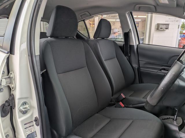 アクア Ｓスタイルブラック　純正ＳＤナビ　ＢＴオーディオ　ＥＴＣ　バックカメラ　フルセグＴＶ　ワンオーナー車　衝突軽減ブレーキ　車線逸脱警報装置　オートマチックハイビーム　ＬＥＤヘッドライト　オートマチックハイビーム（8枚目）