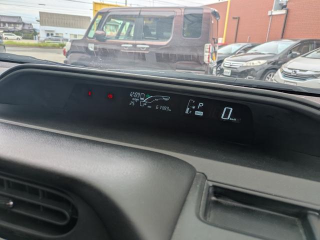 アクア Ｓスタイルブラック　純正ＳＤナビ　ＢＴオーディオ　ＥＴＣ　バックカメラ　フルセグＴＶ　ワンオーナー車　衝突軽減ブレーキ　車線逸脱警報装置　オートマチックハイビーム　ＬＥＤヘッドライト　オートマチックハイビーム（17枚目）