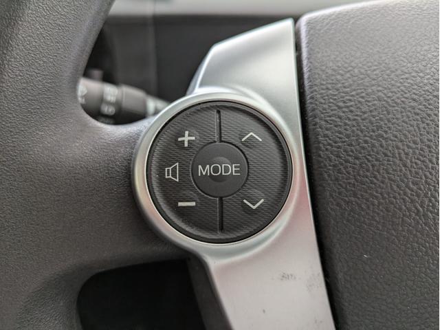 アクア S 純正SDナビ BTオーディオ ETC バックカメラ ワンセグTV スマートキー プッシュスタート オートライト LEDヘッドライト 車線逸脱警報装置 アイドリングストップ ステアリングリモコン(16枚目)