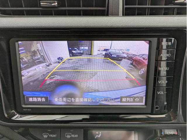 アクア S 純正SDナビ BTオーディオ ETC バックカメラ ワンセグTV スマートキー プッシュスタート オートライト LEDヘッドライト 車線逸脱警報装置 アイドリングストップ ステアリングリモコン(20枚目)