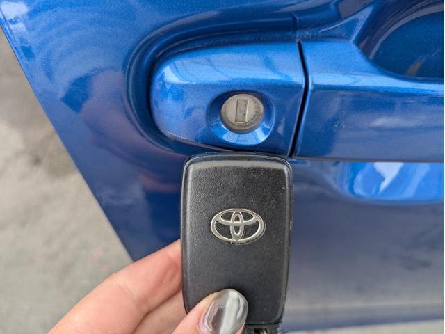 アクア S 純正SDナビ BTオーディオ ETC バックカメラ ワンセグTV スマートキー プッシュスタート オートライト LEDヘッドライト 車線逸脱警報装置 アイドリングストップ ステアリングリモコン(32枚目)