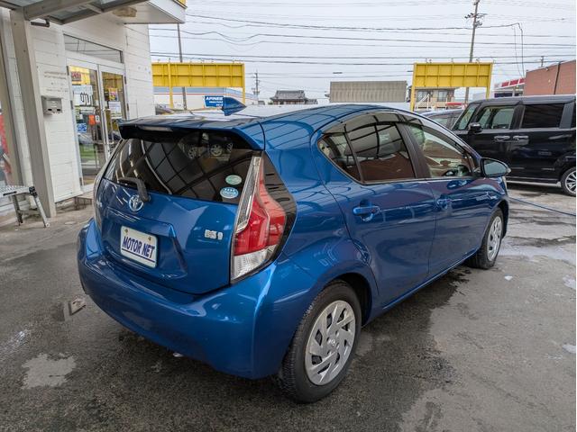 アクア S 純正SDナビ BTオーディオ ETC バックカメラ ワンセグTV スマートキー プッシュスタート オートライト LEDヘッドライト 車線逸脱警報装置 アイドリングストップ ステアリングリモコン(38枚目)