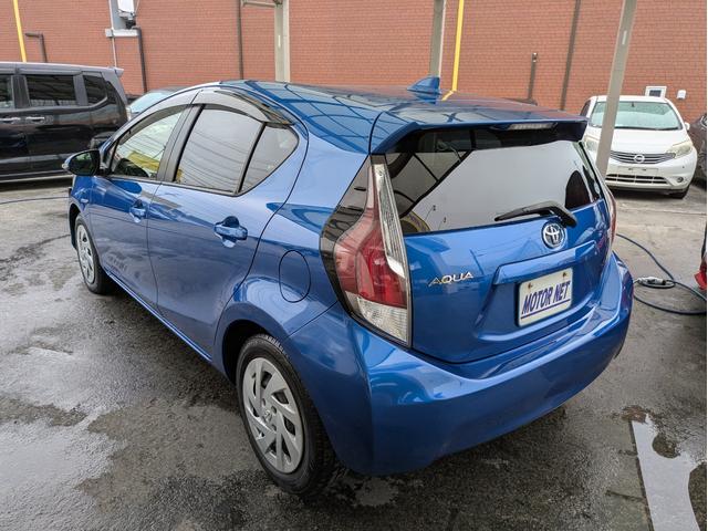 アクア S 純正SDナビ BTオーディオ ETC バックカメラ ワンセグTV スマートキー プッシュスタート オートライト LEDヘッドライト 車線逸脱警報装置 アイドリングストップ ステアリングリモコン(40枚目)