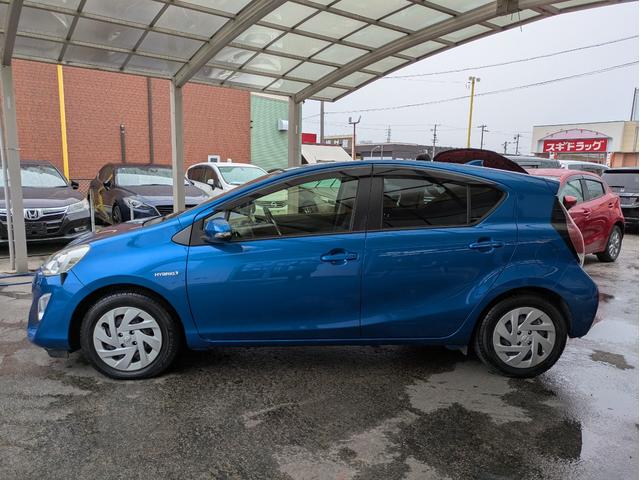 アクア S 純正SDナビ BTオーディオ ETC バックカメラ ワンセグTV スマートキー プッシュスタート オートライト LEDヘッドライト 車線逸脱警報装置 アイドリングストップ ステアリングリモコン(41枚目)