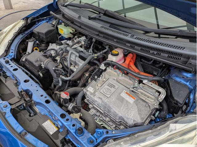 アクア S 純正SDナビ BTオーディオ ETC バックカメラ ワンセグTV スマートキー プッシュスタート オートライト LEDヘッドライト 車線逸脱警報装置 アイドリングストップ ステアリングリモコン(62枚目)