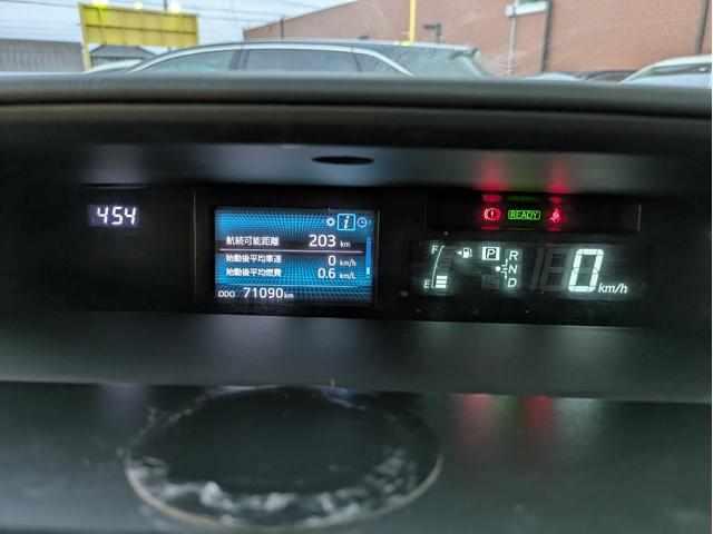 プリウスアルファ S 社外SDナビ BTオーディオ ETC バックカメラ オートライト LEDヘッドライト フロントフォグランプ 純正16インチAW アイドリングストップ ステアリングリモコン プッシュスタート(17枚目)