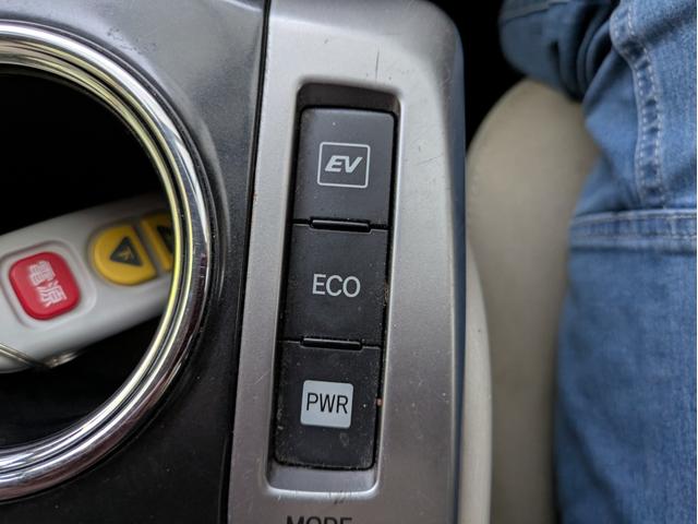 プリウスアルファ S 社外SDナビ BTオーディオ ETC バックカメラ オートライト LEDヘッドライト フロントフォグランプ 純正16インチAW アイドリングストップ ステアリングリモコン プッシュスタート(23枚目)