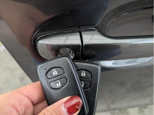 プリウスアルファ S 社外SDナビ BTオーディオ ETC バックカメラ オートライト LEDヘッドライト フロントフォグランプ 純正16インチAW アイドリングストップ ステアリングリモコン プッシュスタート(28枚目)