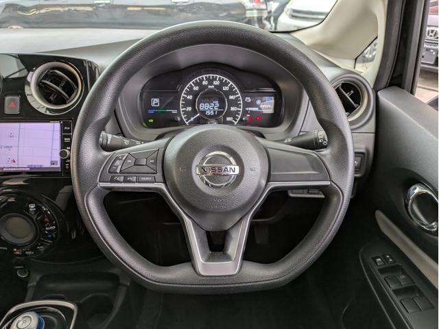 ノート e-パワー X 純正SDナビ BTオーディオ 全周囲・バックカメラ サイド・フロントカメラ フルセグTV ドラレコ オートライト LEDヘッドライト 衝突軽減ブレーキ 障害物センサー オートマチックハイビーム(15枚目)