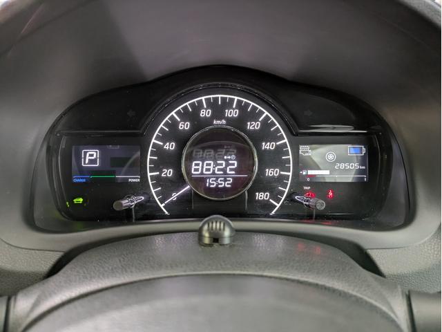 ノート e-パワー X 純正SDナビ BTオーディオ 全周囲・バックカメラ サイド・フロントカメラ フルセグTV ドラレコ オートライト LEDヘッドライト 衝突軽減ブレーキ 障害物センサー オートマチックハイビーム(17枚目)