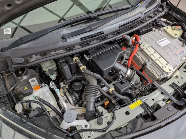 ノート e-パワー X 純正SDナビ BTオーディオ 全周囲・バックカメラ サイド・フロントカメラ フルセグTV ドラレコ オートライト LEDヘッドライト 衝突軽減ブレーキ 障害物センサー オートマチックハイビーム(60枚目)