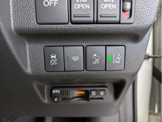 フリード＋ハイブリッド ハイブリッドＧ・ホンダセンシング　純正ＳＤナビ　ＢＴオーディオ　ＥＴＣ　バックカメラ　ＵＳＢ入力端子　フルセグＴＶ　両側電動スライドドア　追従クルコン　衝突軽減ブレーキ　車線逸脱警報　オートライト　ＬＥＤヘッドライト　ウォークスルー（32枚目）