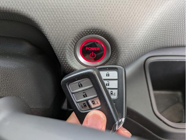 フリード＋ハイブリッド ハイブリッドＧ・ホンダセンシング　純正ＳＤナビ　ＢＴオーディオ　ＥＴＣ　バックカメラ　ＵＳＢ入力端子　フルセグＴＶ　両側電動スライドドア　追従クルコン　衝突軽減ブレーキ　車線逸脱警報　オートライト　ＬＥＤヘッドライト　ウォークスルー（34枚目）