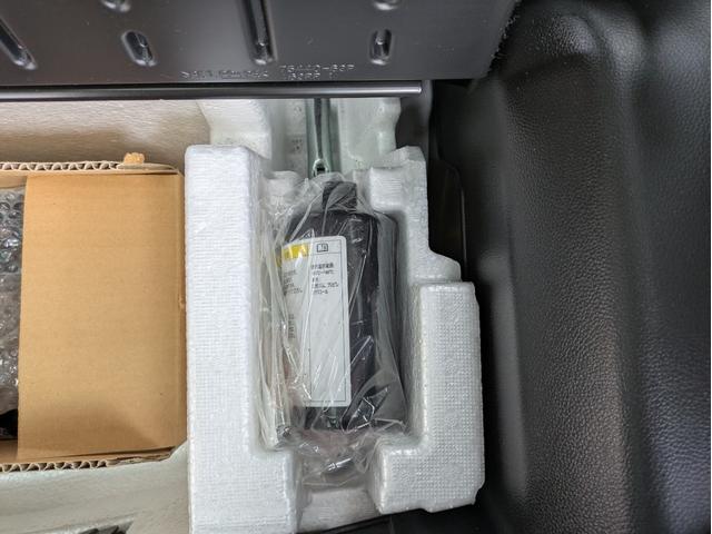 ワゴンＲスティングレー ハイブリッドＸ　社外ナビ　バックカメラ　Ｂｌｕｅｔｏｏｔｈオーディオ　フルセグＴＶ　諸突軽減ブレーキ　アイドリングストップ　ＥＴＣ　オートエアコン　スマートキー　Ｐスタート　ＬＥＤヘッド　フォグランプ　純正１４ＡＷ（14枚目）